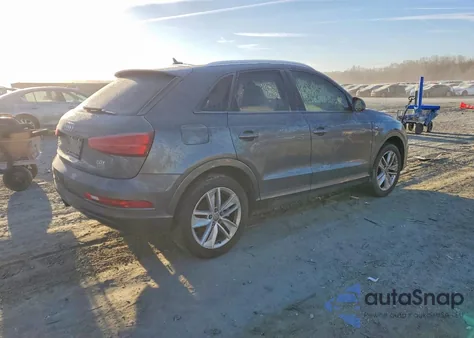 2018 Audi Q3 Premium z USA, uszkodzony, nr VIN WA1ECCFS1JR022345